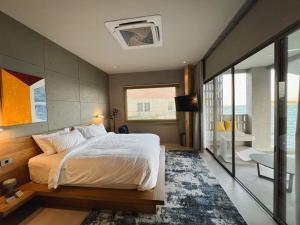 Arthit Resort Koh larn客房内的一张或多张床位