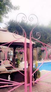 Kolam renang di atau dekat dengan Queen’s Gate Ecstasy Home