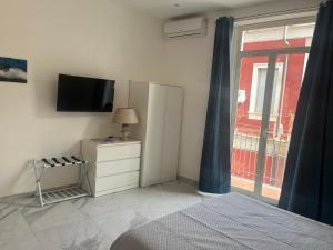 Μια τηλεόραση ή/και κέντρο ψυχαγωγίας στο Stone House 2