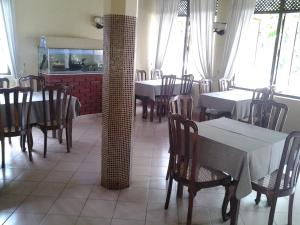 Restoran või mõni muu söögikoht majutusasutuses Tandem Guesthouse