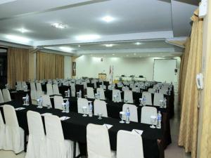 Konferenční prostory v ubytování Rizen Premiere Hotel + 203 fotografií