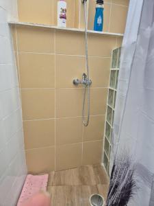 Łazienka w obiekcie Habitaciones Casa Santander Playa Valdenoja