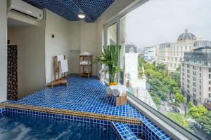Bazén v ubytování De Syloia Hotel nebo v jeho okolí