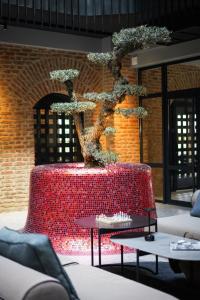 Posezení v ubytování Qarvasla Hotel