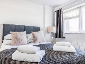 Gallery image of Pass the Keys Seaside Flat - Amazing Sea Views in South Hayling