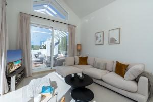 Posedenie v ubytovaní AL-321 Penthouse 3 bedrooms Alcazaba Lagoon