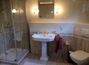 Koupelna v ubytování Ferienwohnung Erwitte Soest Sassendorf Lippstadt