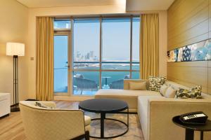 Hilton Bahrain的休息区