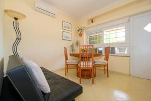 Kuchyň nebo kuchyňský kout v ubytování Uliveto Apartment