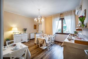 Posezení v ubytování La Corte di Ripoli