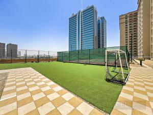 Billede fra billedgalleriet på WelHome - Greenery Apt for Modern Studio in Production City i Dubai
