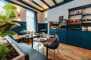 Posezení v ubytování Hotel Renesse