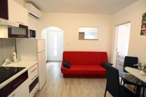 Kuchyň nebo kuchyňský kout v ubytování LUNA Quiet Retreat, Close to Koper, AirCon, Parking + 17 fotografií