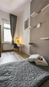 Posteľ alebo postele v izbe v ubytovaní 3 room apartment in the beautiful street