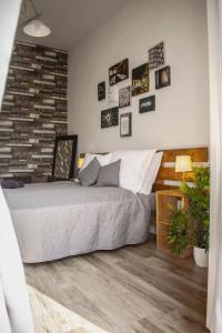 Posteľ alebo postele v izbe v ubytovaní 3 room apartment in the beautiful street