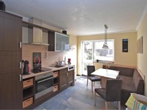 Una cocina o cocineta en Cosy holiday home in Wernigerode