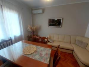 Posedenie v ubytovaní Kuća Magnolija
