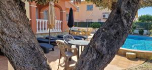 Bazén v ubytovaní Riumar "El Cazador", 200m to beach, private pool, On-Site-Service, dog beach alebo v jeho blízkosti