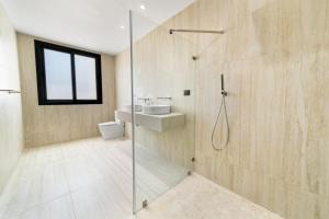 Baðherbergi á Experience true privacy tranquility and unparalleled luxury