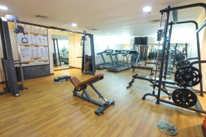 Fitness centrum a/nebo fitness zařízení v ubytování Omega Hotel Dubai