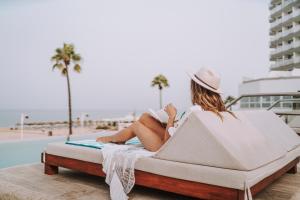 Hostia v ubytovaní Cádiz Bahía by QHotels