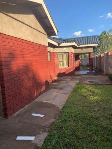 Το κτήριο όπου στεγάζεται  ο ξενώνας