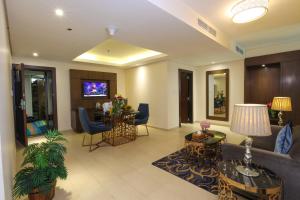 TV a/nebo společenská místnost v ubytování Omega Hotel Dubai