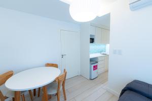 Kuchyň nebo kuchyňský kout v ubytování Hotel Nova