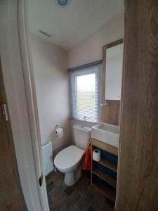 Koupelna v ubytování 63 The Pastures Tattershall lakes