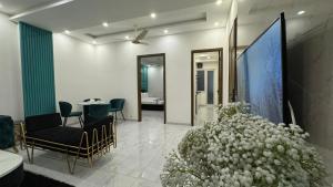 Φωτογραφία από το άλμπουμ του Peak Tower στη Λαχόρη +27 φωτογραφίες