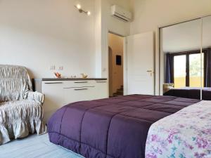 A bed or beds in a room at Domus Deiana