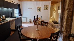Kuchnia lub aneks kuchenny w obiekcie Maison Cassin47