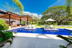 Πισίνα στο ή κοντά στο Beachside Bliss 4BR Lux Villa, Pool, Terrace, Golf