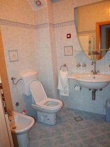 A bathroom at Villa Armin