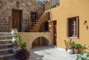 Foto da galeria de Spanish Knights Inn in Ilha de Rhodes