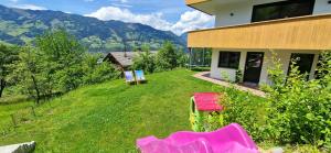 Výhľad na hory alebo výhľad na hory priamo z apartmánu + 8 fotografií