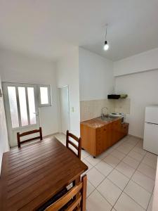 Kuchyň nebo kuchyňský kout v ubytování Elysian Sunset Studios