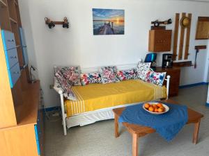 Kuchyň nebo kuchyňský kout v ubytování Atlas Apartment with Private Beach and SeaView Blue
