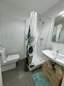 Koupelna v ubytování APARTAMENTO ROMELIA 1ºa