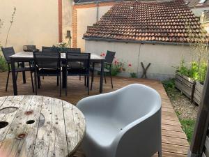 Patio nebo venkovní prostory v ubytování Maison de charme en sologne + 1 fotografie