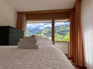 Üldine mäevaade või majutusasutusest Gorgeous Apartment In The Heart Of Zweisimmen pildistatud vaade