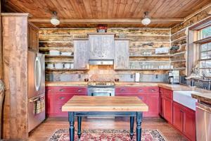 Φωτογραφία από το άλμπουμ του Greer Luxury Cabin σε Greer