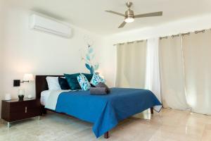 Postel nebo postele na pokoji v ubytování Penthouse with private pool + 39 fotografií