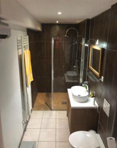 Ένα μπάνιο στο Chambres BB A Coste
