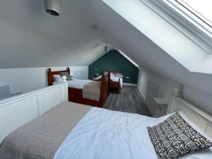 Seán Ógs House客房内的一张或多张床位