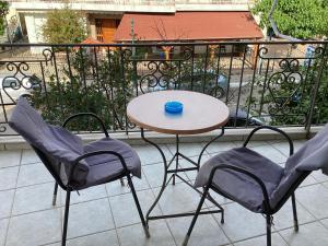 A balcony or terrace at Alexandros