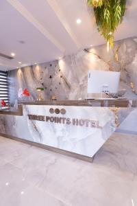 Certifikát, hodnocení, plakát nebo jiný dokument vystavený v ubytování Three Points Hotel + 37 fotografií
