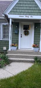 Gallery image of Cozy Cape Cod in Grand Rapids