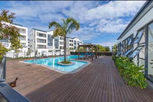 Πισίνα στο ή κοντά στο Smartstay Apartments The Sandown