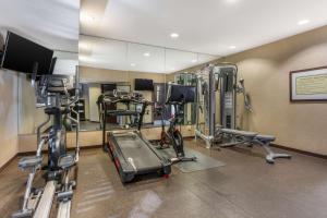 a gym with several exercise bikes and a mirror at Best Western Plus Wine Country Inn & Suites in Santa Rosa